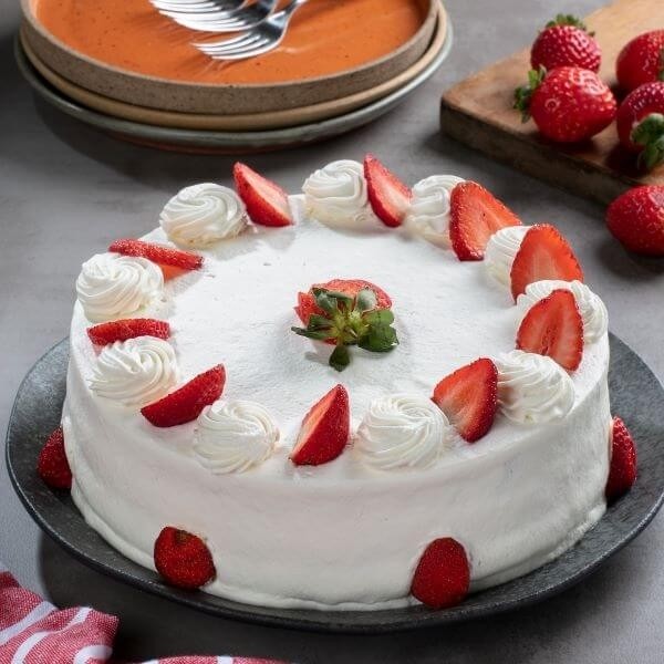 Torta Morango com Chantilly Zero Lactose - Zero Adição de Açúcar e Farinha 100% Integral